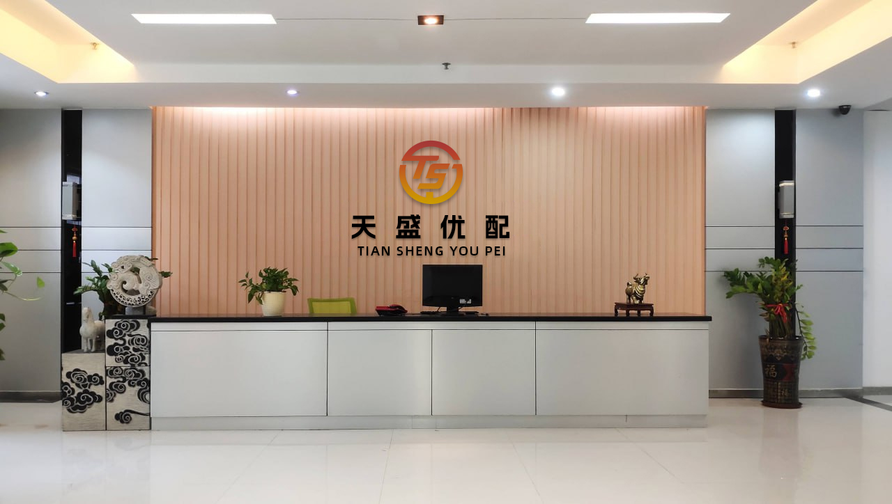 聚宝盆配资 克罗地亚2025大阅兵彩排，上百人参加规模空前，美国陆..._盟友_萨格勒布_防弹玻璃